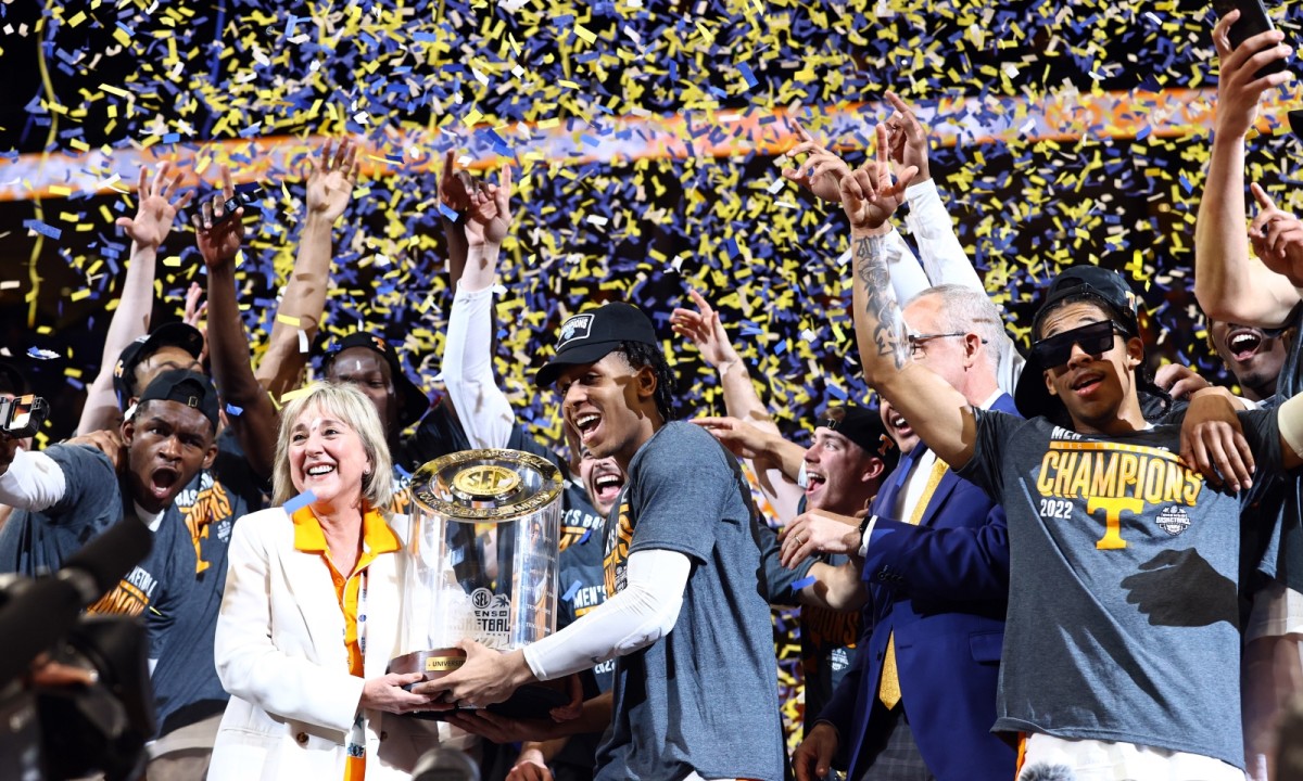 Tennessee celebrates after winning the SEC championship
